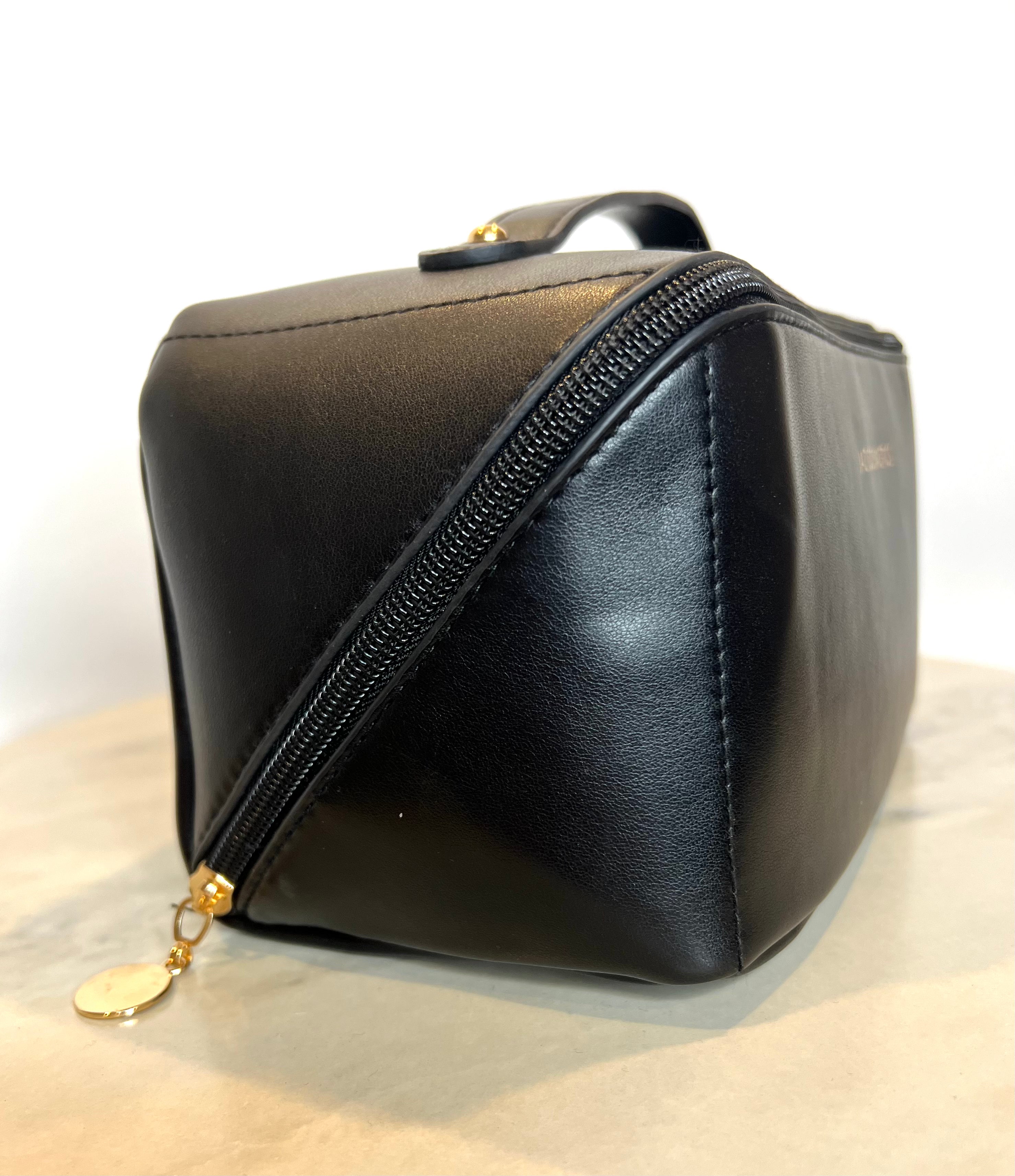 JAZ Cosmetics Bag in Black